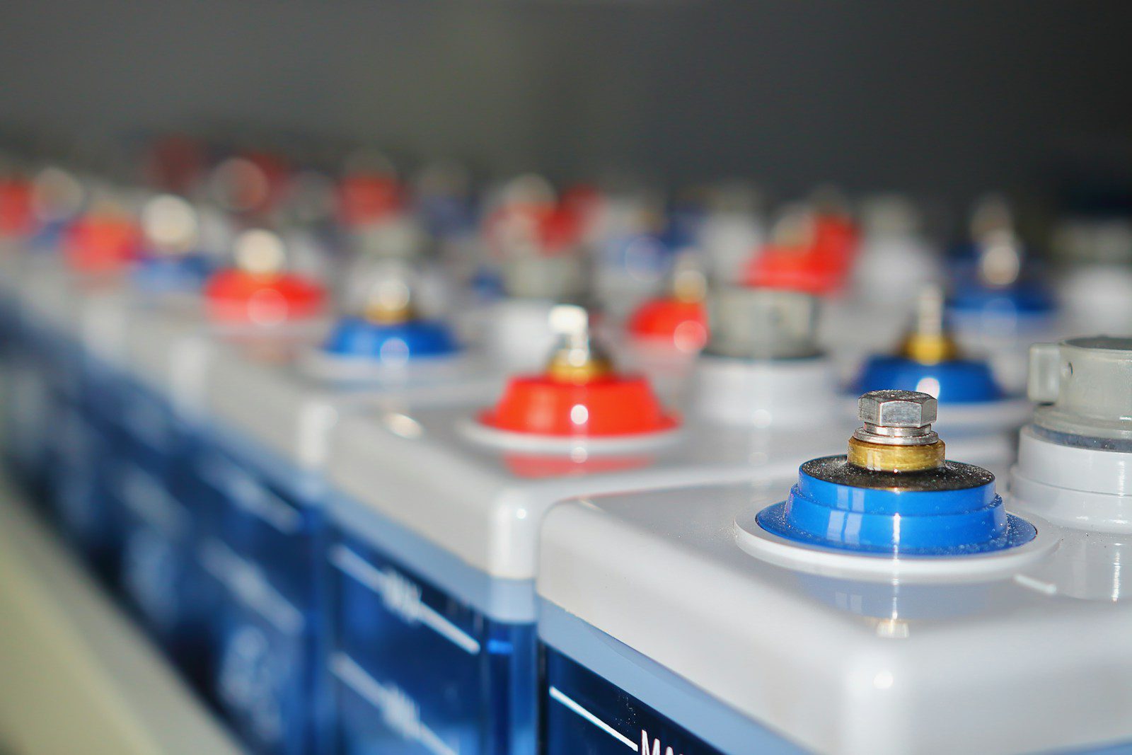 Thuisbatterij aanschaffen: is het wat voor u?